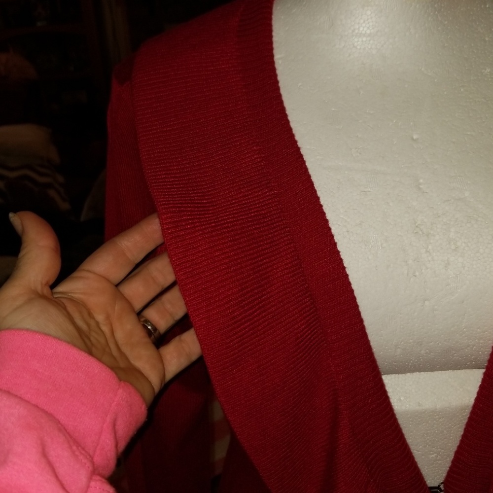 Red sweater - Picture 2 of 3